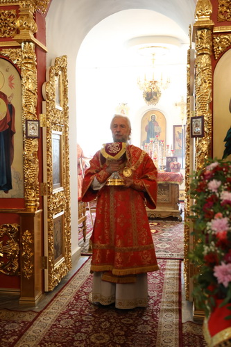 молебен о страждущих недугом винопития