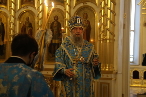 В канун Похвалы Пресвятой Богородицы