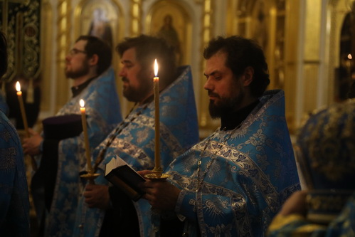 В канун Похвалы Пресвятой Богородицы