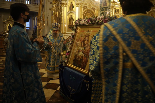 В канун Похвалы Пресвятой Богородицы