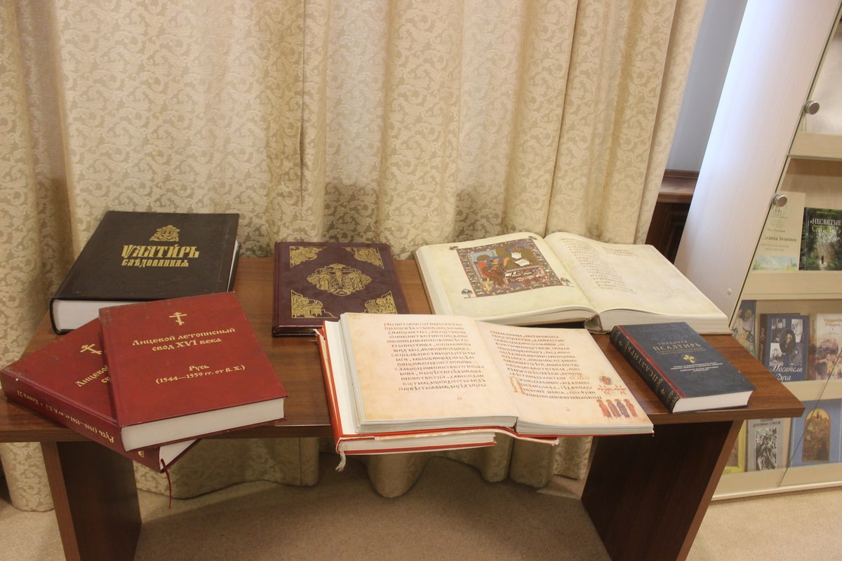 Студенты второго курса семинарии провели экскурсию для учащихся Луховского лицея г. о. Саранск