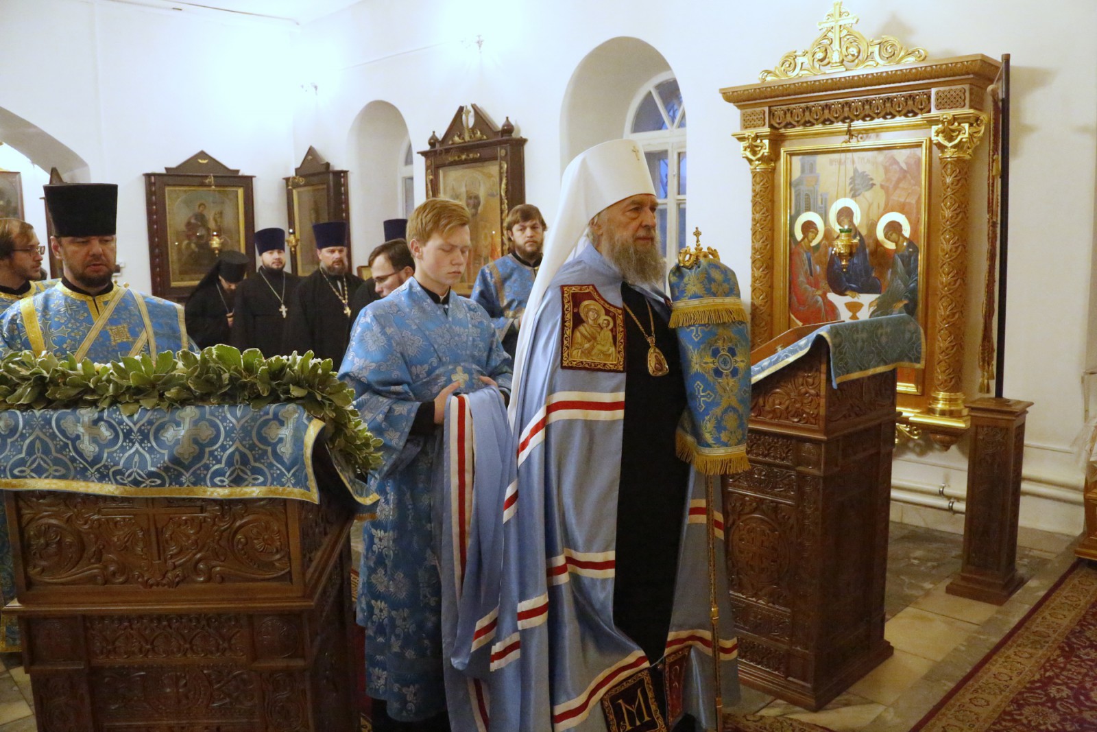7 декабря митрополит Саранский и Мордовский Зиновий возглавил Божественную Литургию