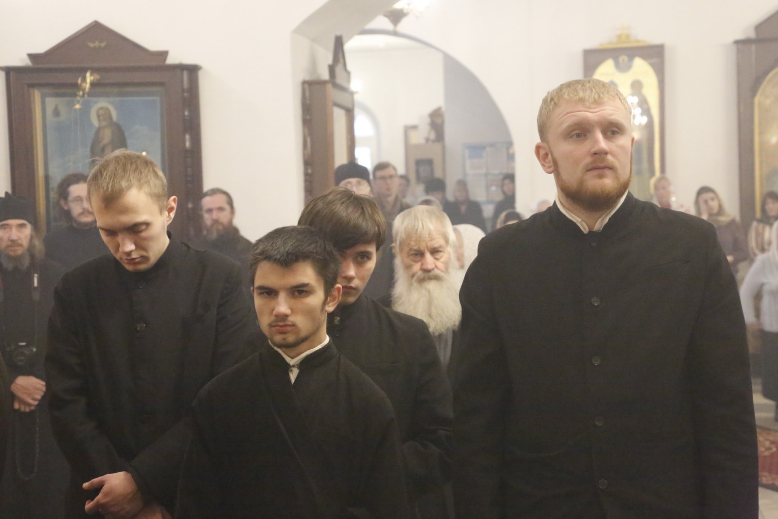 7 декабря митрополит Саранский и Мордовский Зиновий возглавил Божественную Литургию