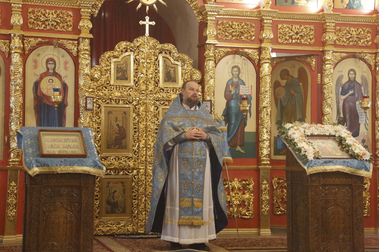 7 декабря митрополит Саранский и Мордовский Зиновий возглавил Божественную Литургию