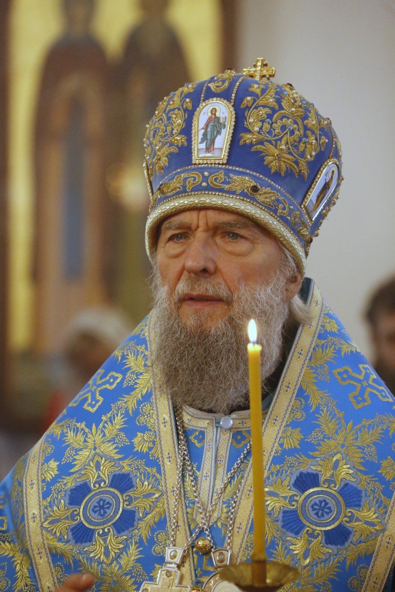 7 декабря митрополит Саранский и Мордовский Зиновий возглавил Божественную Литургию