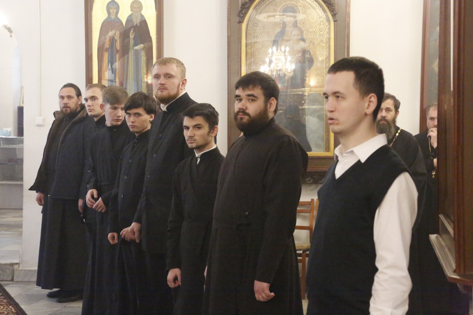 7 декабря митрополит Саранский и Мордовский Зиновий возглавил Божественную Литургию