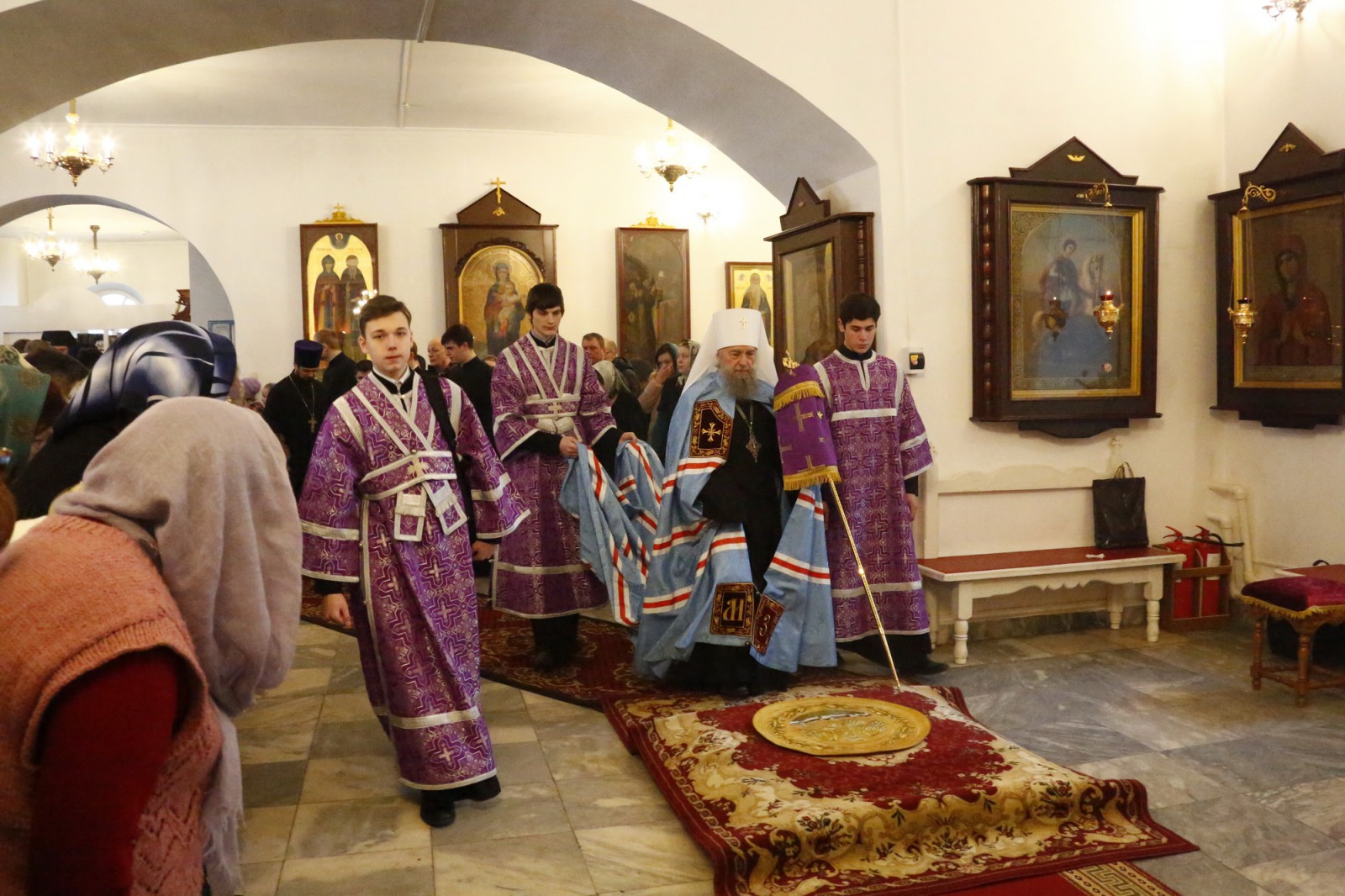 Божественная литургия в Свято-Предтеченском храме