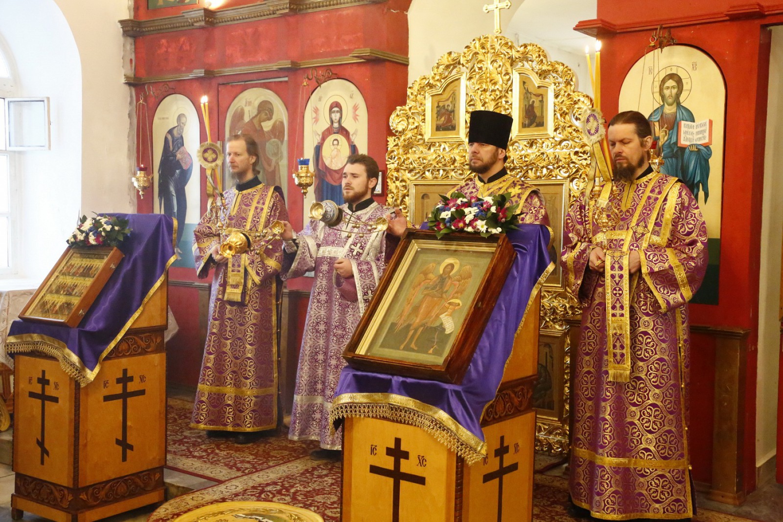 Божественная литургия в Свято-Предтеченском храме