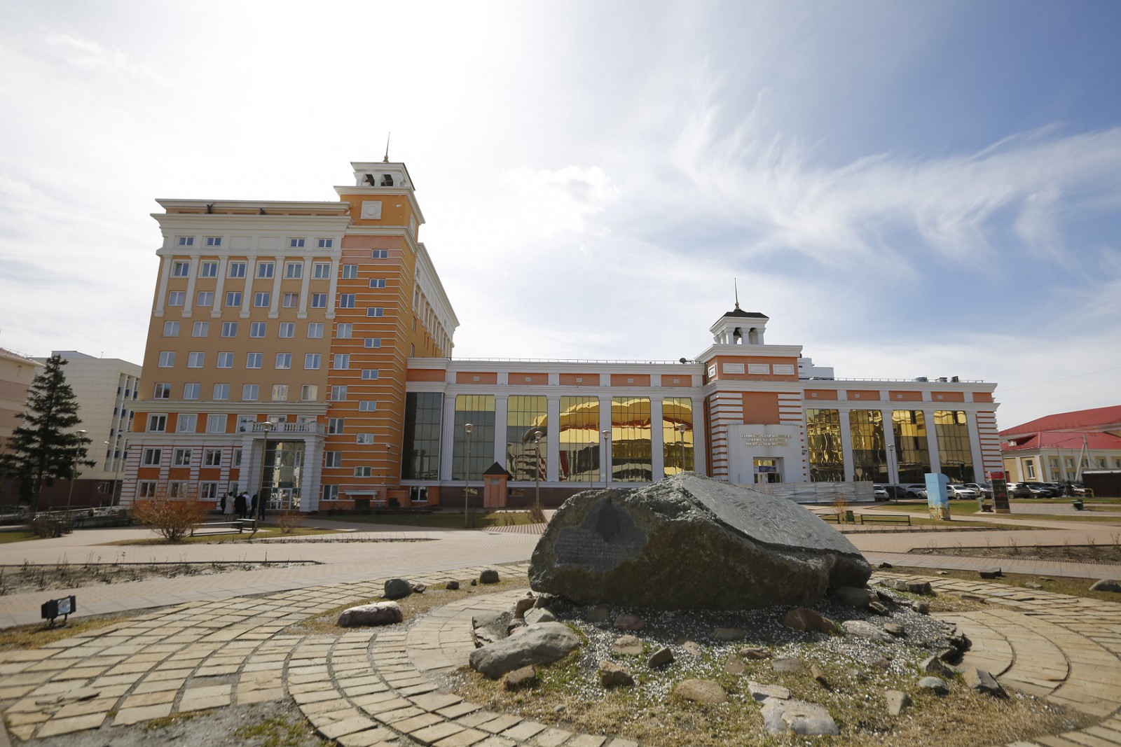 В Республиканской библиотеке имени А.С. Пушкина прошла встреча профессора