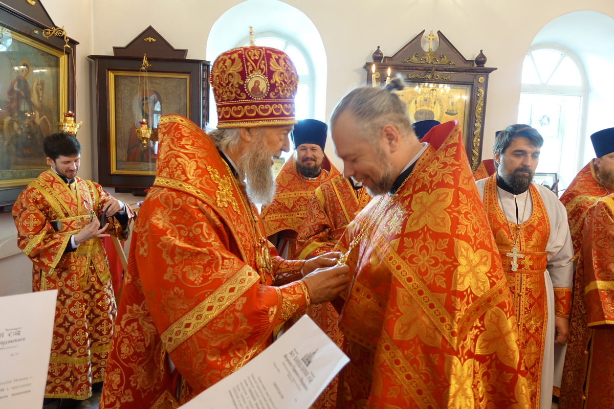 Божественная литургия в храме святого Пророка