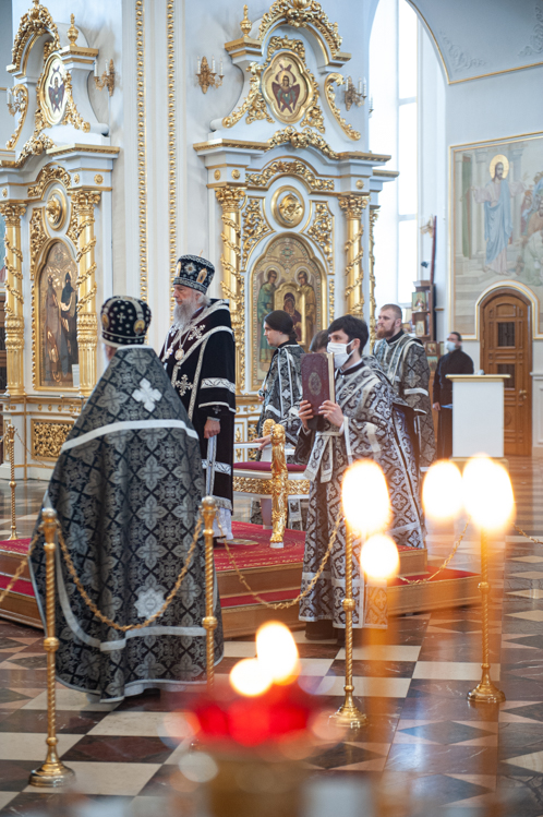 В Великий Понедельник Страстной седмицы