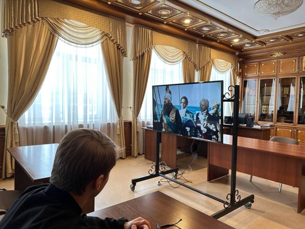 Кинолекторий о славных защитниках Отечества