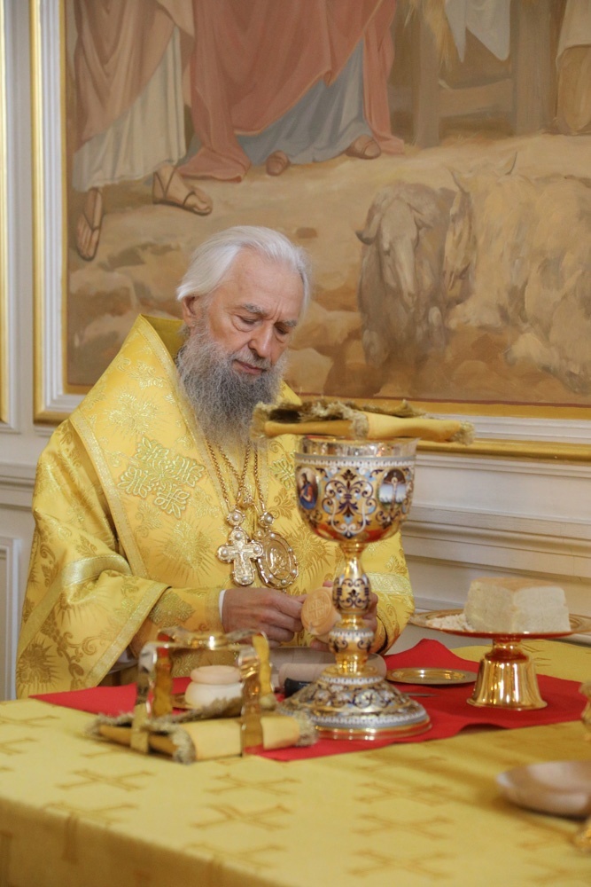 Зиновий