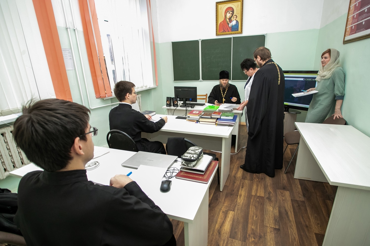 В Саранской духовной школе прошла проверка Учебного комитета