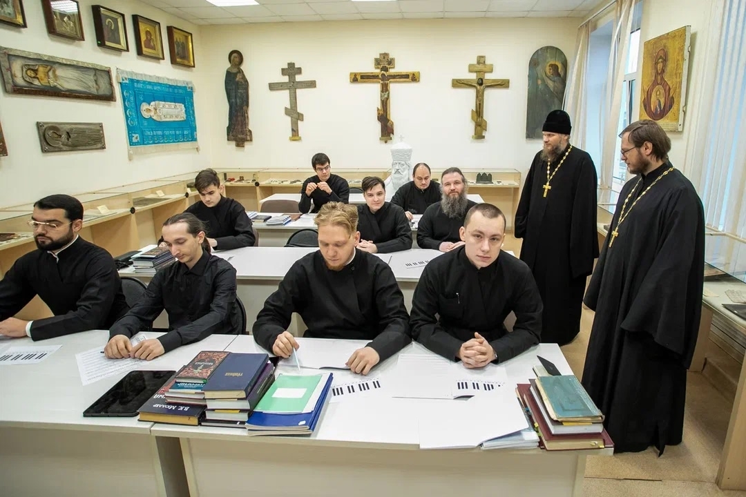 В Саранской духовной школе прошла проверка Учебного комитета